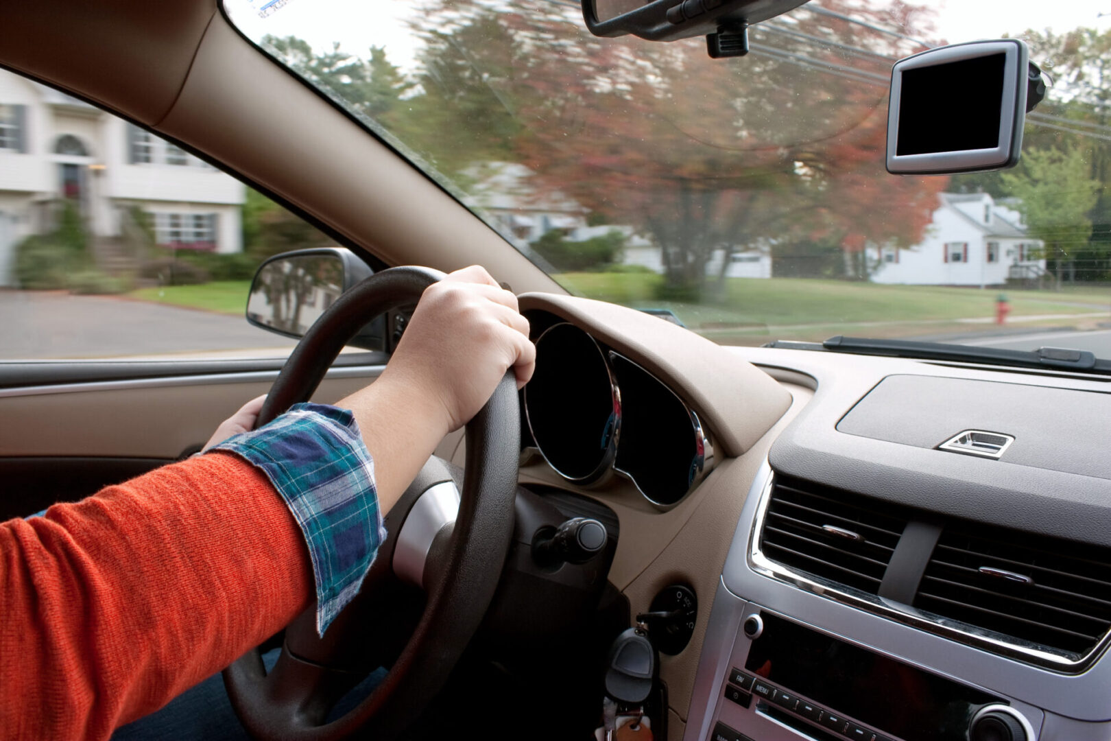 Questions to Ask When Picking a Windshield Repair Service Auto Glass